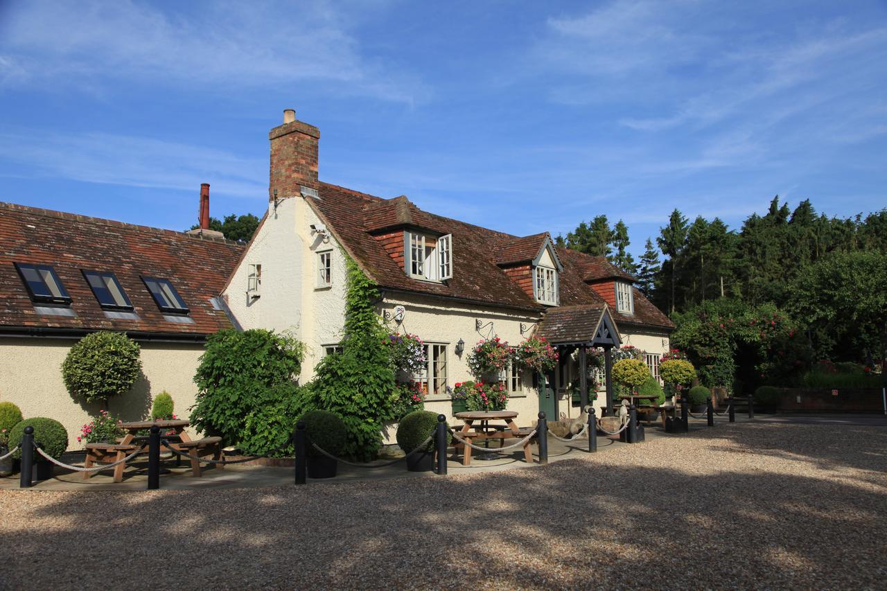 The Black Horse At Ireland Shefford Exterior photo