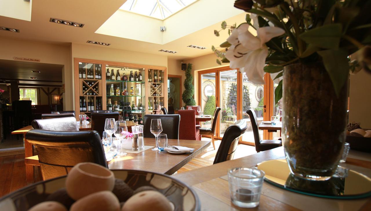 The Black Horse At Ireland Shefford Exterior photo